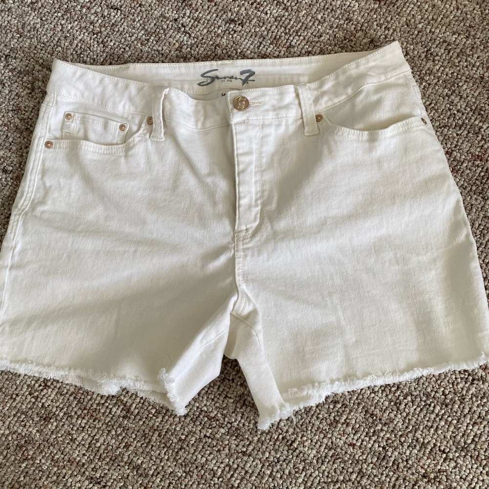 Seven7 White Denim Cutoff Shorts with Frayed Hem
